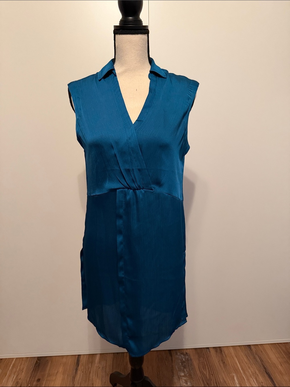 Joie Sleeveless Teal V-Neck Tunic Top
